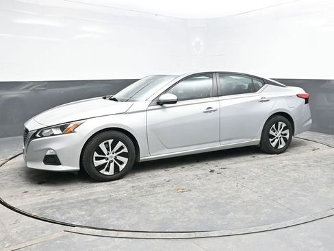 Used 2021 Nissan Altima 2.5 S image 3
