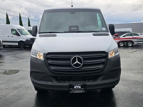 New 2026 Mercedes-Benz Sprinter 144 Cargo image 9