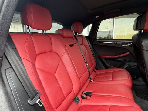 Used 2016 Porsche Macan S AWD/4WD image 23