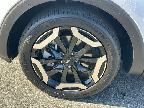 Used 2025 Kia Telluride S image 14