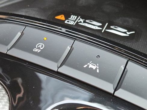 New 2026 Buick Envista Avenir image 10