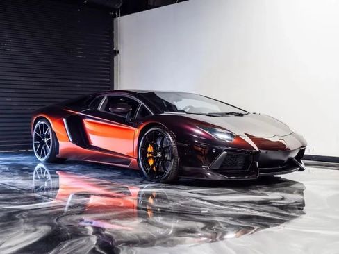 Used 2013 Lamborghini Aventador LP 700-4 image 4