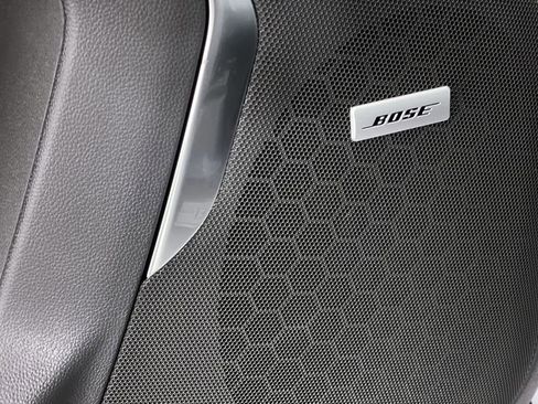 New 2025 Chevrolet Suburban Premier image 25