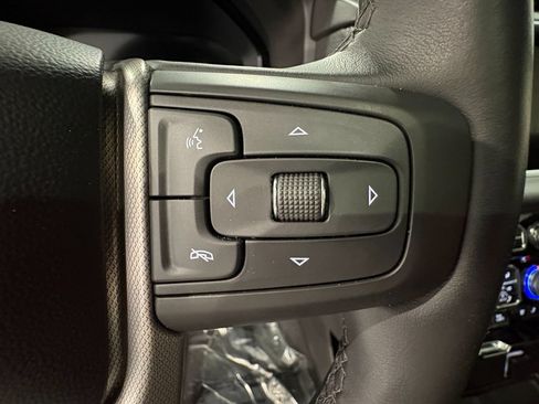Used 2024 GMC Yukon Denali w/ Advanced Technology Package AWD/4WD image 15
