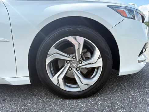 Used 2018 Honda Accord EX image 29