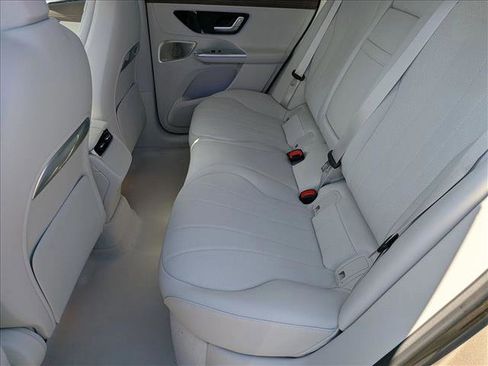 New 2026 Mercedes-Benz EQE 320 4MATIC SUV image 15