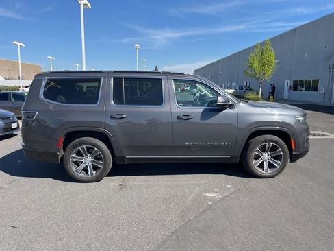 Used 2022 Jeep Grand Wagoneer Series I image 4