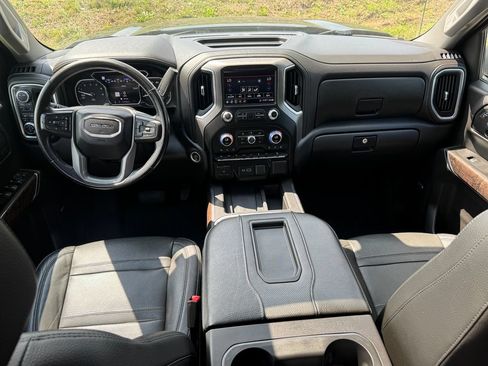 Used 2020 GMC Sierra 1500 Denali w/ Technology Package AWD/4WD image 12