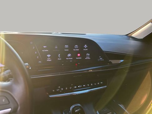 Used 2021 Cadillac Escalade Sport Platinum image 36