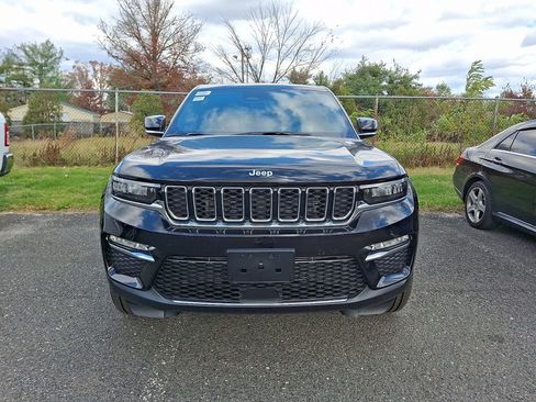 New 2025 Jeep Grand Cherokee Limited w/ MOPAR Finishing Package AWD/4WD image 2
