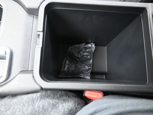 Used 2025 Nissan Sentra SR image 19