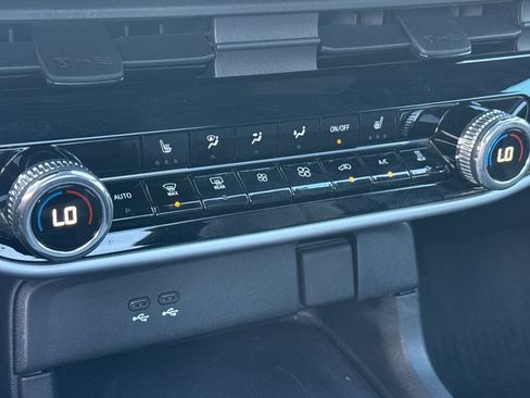 Certified 2024 Honda Prologue Touring image 16