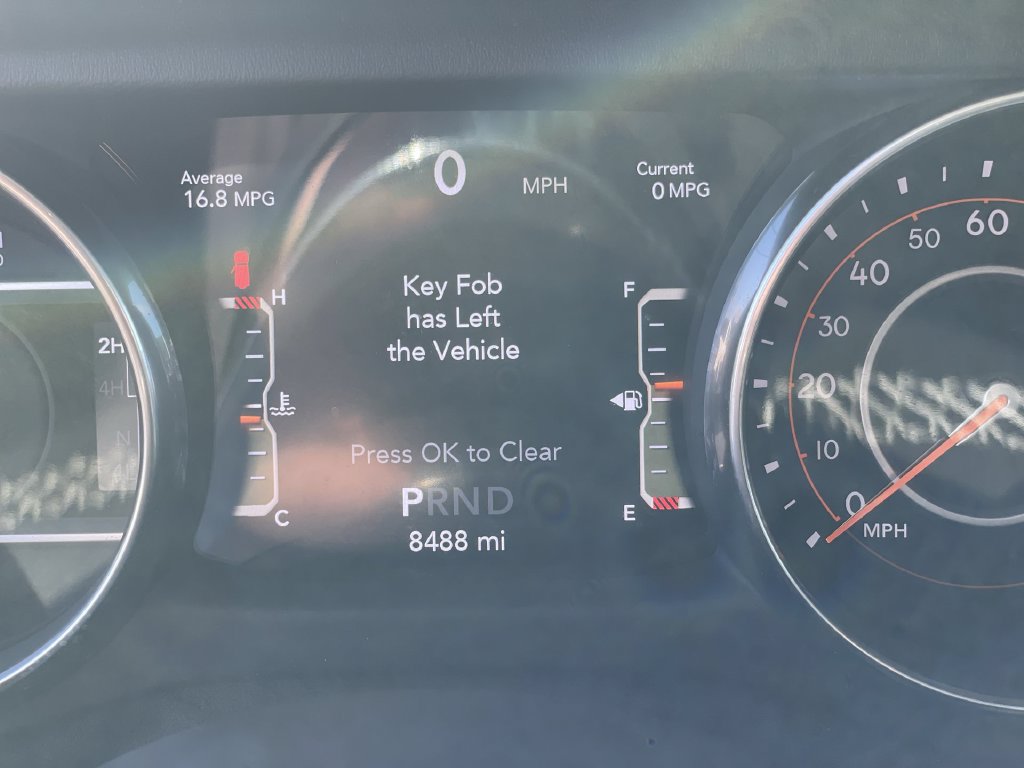 Used 2018 Jeep Wrangler Unlimited Sahara AWD/4WD image 13