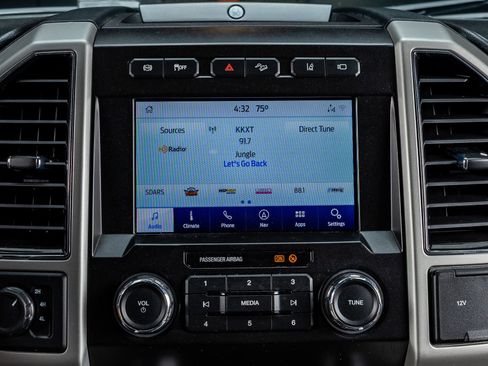 Used 2020 Ford F250 Lariat image 22