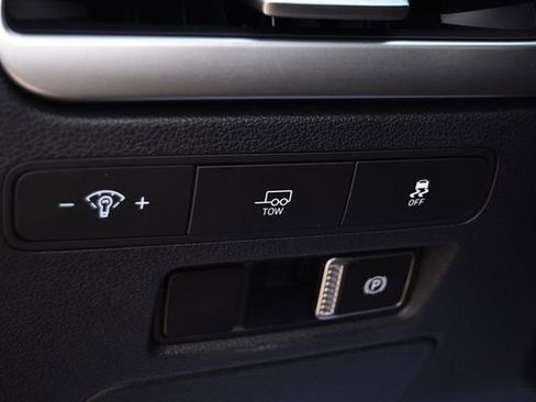 Used 2024 Hyundai Palisade SE image 10