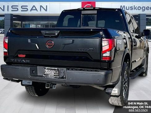 Used 2024 Nissan Titan PRO-4X w/ Pro-4x Convenience Package image 5