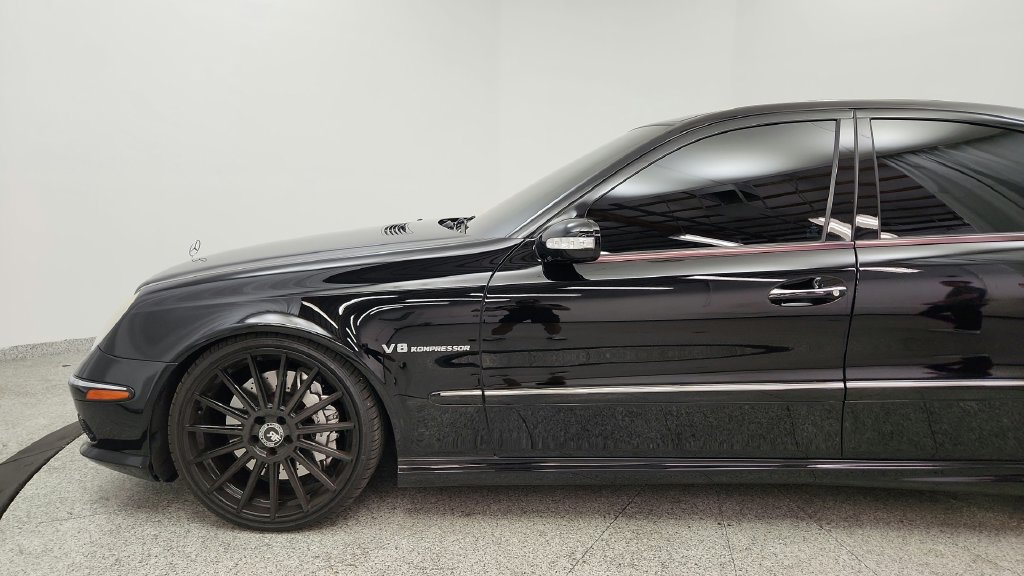Used 2005 Mercedes-Benz E 55 AMG Sedan image 11