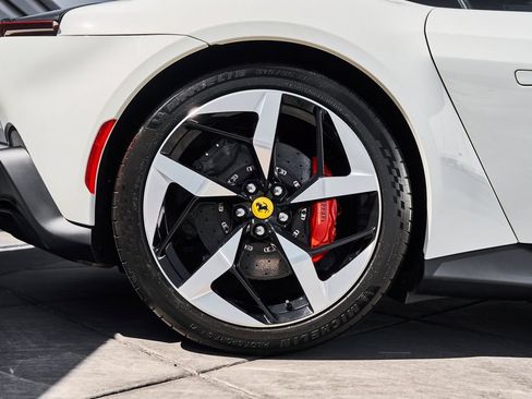 Used 2025 Ferrari 12Cilindri RWD image 18