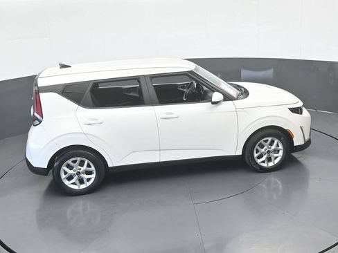 Used 2024 Kia Soul LX w/ Option Group 015 FWD image 48