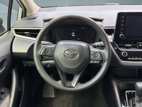 Used 2022 Toyota Corolla LE FWD image 26