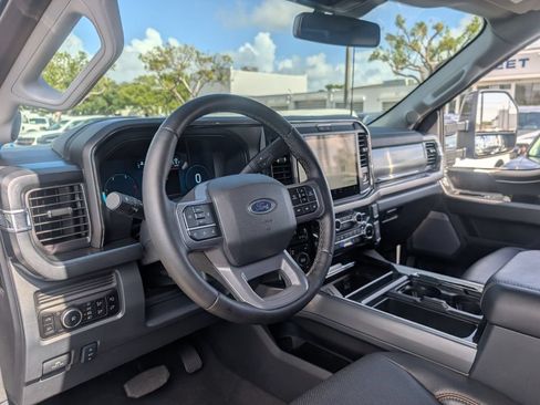 Used 2025 Ford F250 Lariat w/ Black Appearance Package AWD/4WD image 10