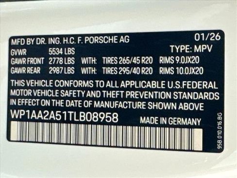 Used 2026 Porsche Macan AWD/4WD image 26