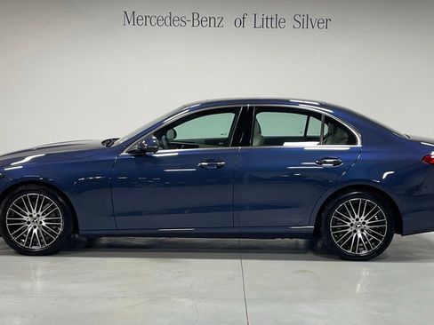 Used 2025 Mercedes-Benz C 300 4MATIC Sedan image 2