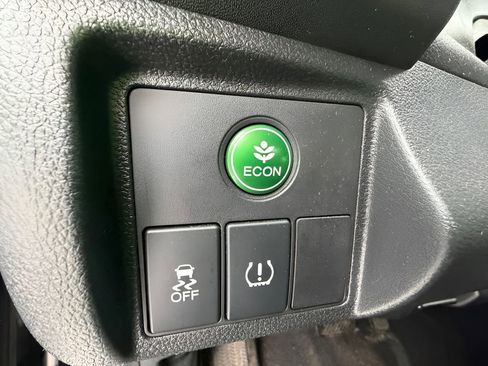 Used 2022 Honda HR-V LX image 24