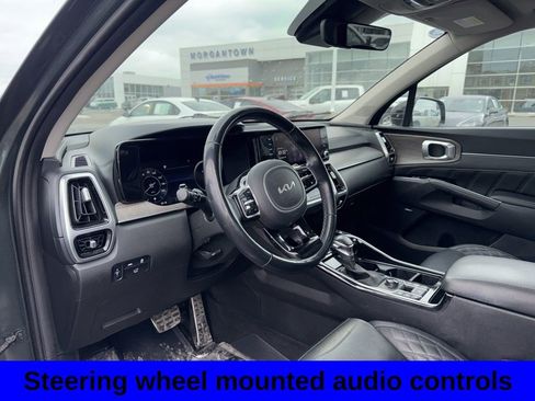 Used 2022 Kia Sorento SX Prestige image 11