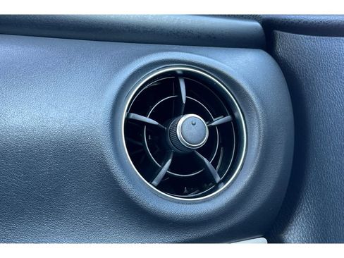 Used 2018 Toyota Corolla iM w/ Carpet Mat Package (TMS) image 29