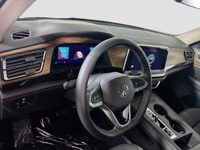 Certified 2025 Volkswagen Atlas SE AWD/4WD image 9