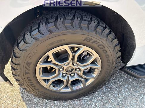 Used 2025 Ford Expedition Active AWD/4WD image 7