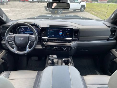 Used 2023 Chevrolet Silverado 1500 ZR2 AWD/4WD image 31