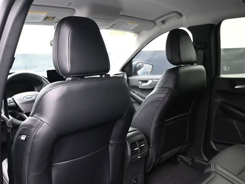 New 2026 Ford Escape SE FWD image 26