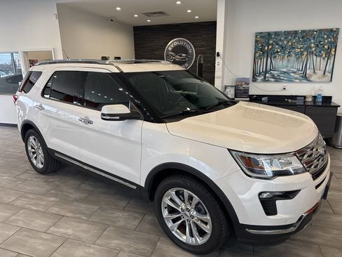 Used 2018 Ford Explorer Limited image 4