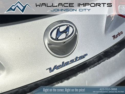 Used 2016 Hyundai Veloster Turbo w/ Option Group 04 image 10