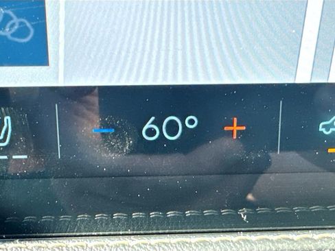 Used 2023 Lincoln Corsair AWD image 20