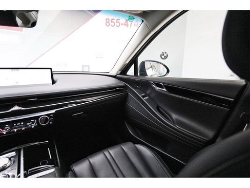 Used 2023 Genesis G80 2.5T image 8