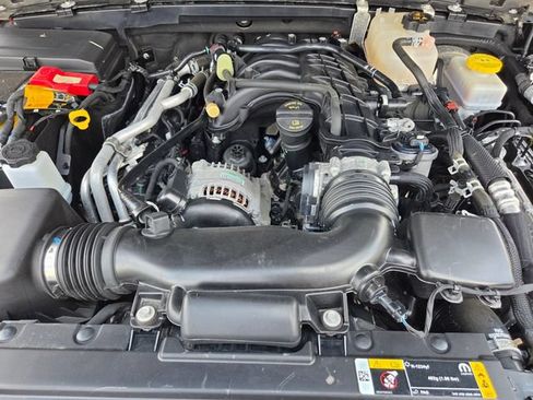Used 2022 Jeep Wrangler Unlimited Sport AWD/4WD image 29