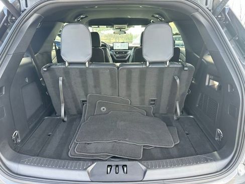 Used 2025 Ford Explorer ST-Line image 34