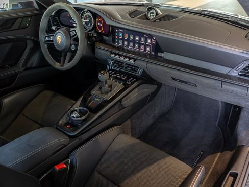 Used 2023 Porsche 911 GT3 RWD image 12