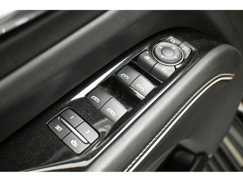 Used 2022 Cadillac Escalade Sport Platinum w/ Heavy-Duty Trailer Package image 35