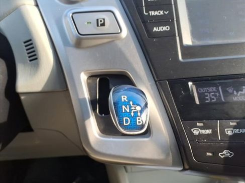 Used 2013 Toyota Prius V Two image 22