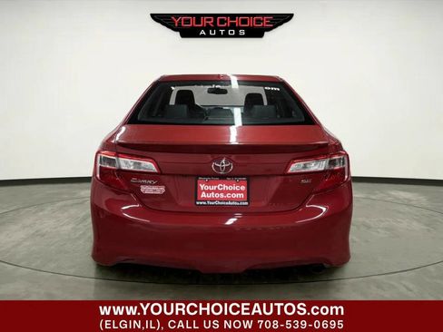 Used 2013 Toyota Camry SE w/ Convenience Pkg image 4