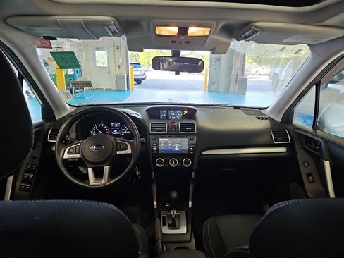 Used 2018 Subaru Forester 2.5i Premium AWD/4WD image 8