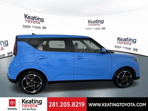 Used 2023 Kia Soul EX image 4