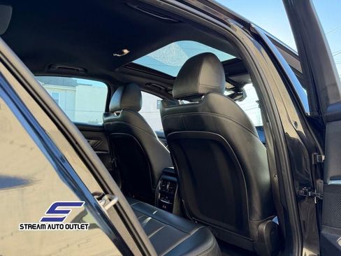 Used 2024 BMW 330i xDrive 330i xDrive image 16