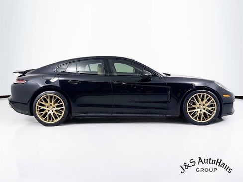 Used 2021 Porsche Panamera image 8