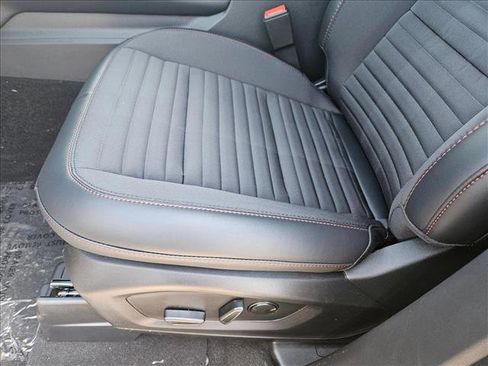 New 2025 Ford Explorer ST-Line image 4