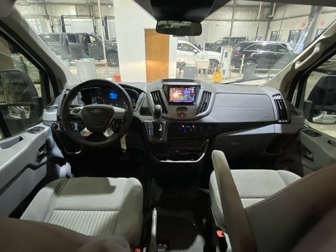 Used 2016 Ford Transit 350 XLT RWD image 2